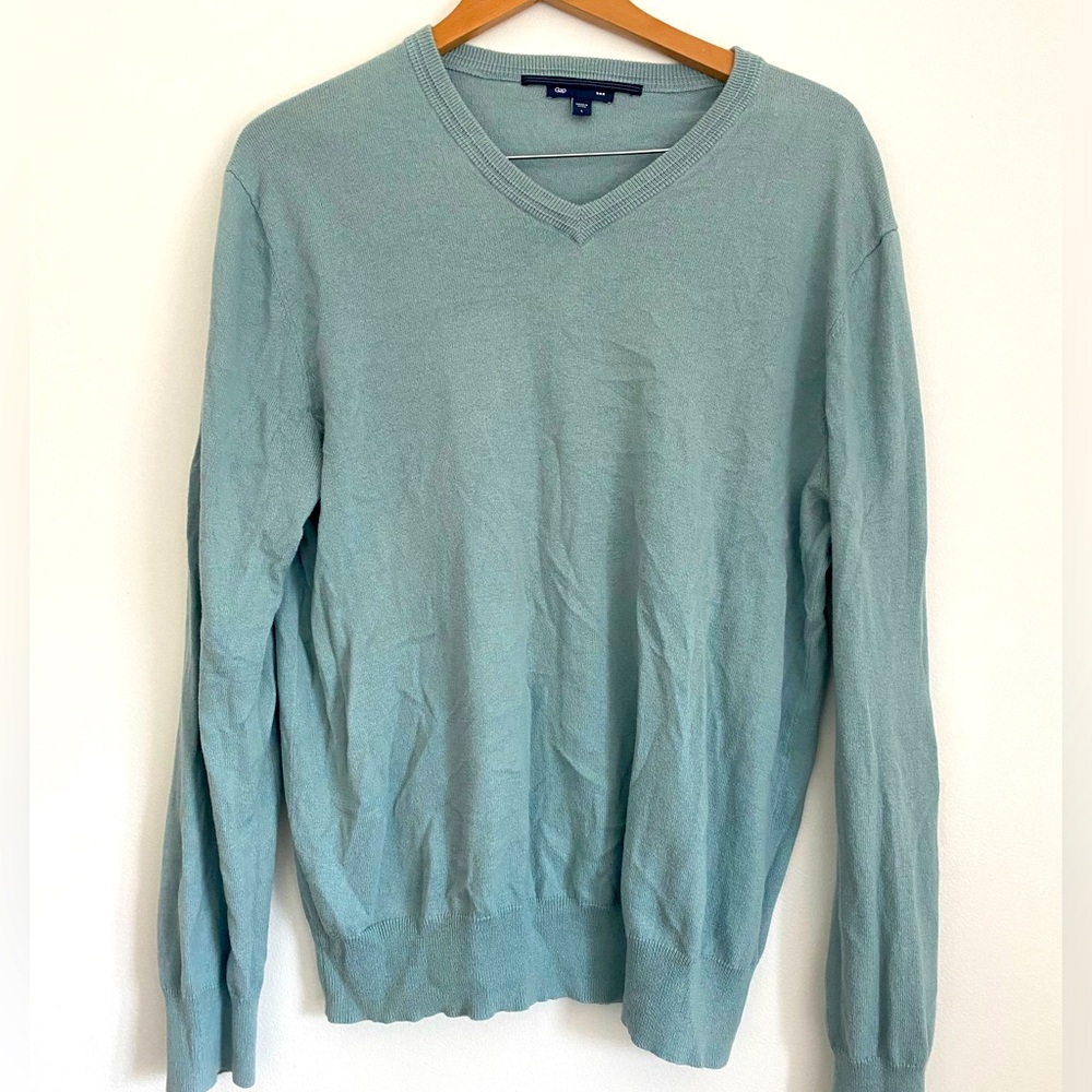 GAP teal men’s v-neck sweater